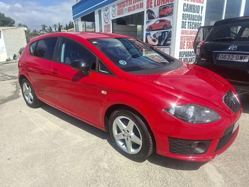 Usado Seat Leon Reference 105 CV (77 kW) 2012 Utilitario