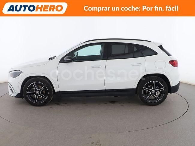 Usado Mercedes GLA200 AMG line 150 CV (110 kW) 2024 Blanco SUV