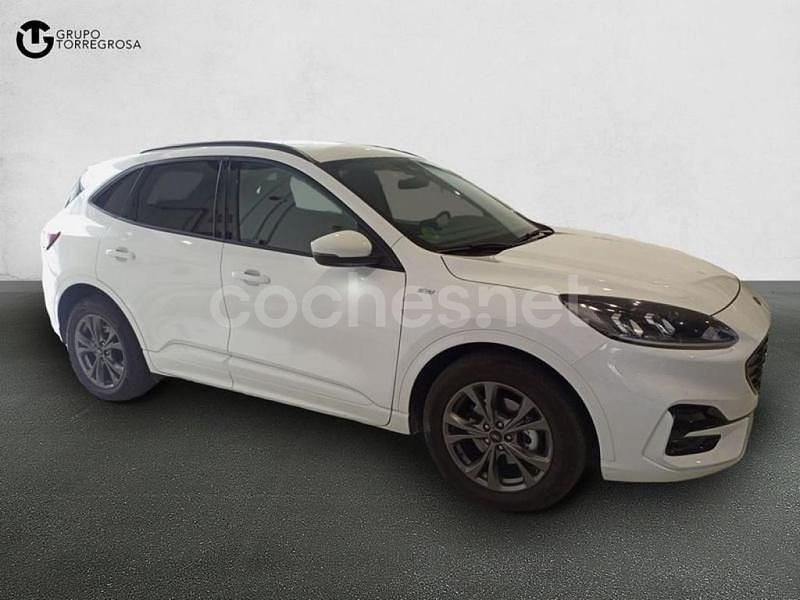 Usado Ford Kuga ST-Line 190 CV (139 kW) 2021 Blanco SUV
