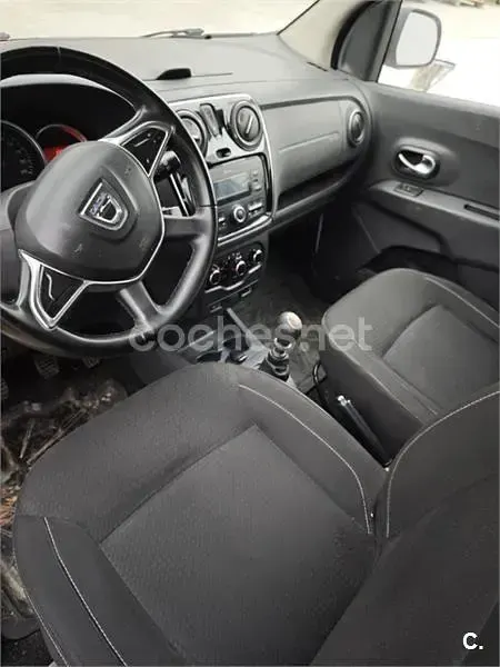 Usado Dacia Lodgy Comfort 115 CV (84 kW) 2019 Blanco Monovolumen