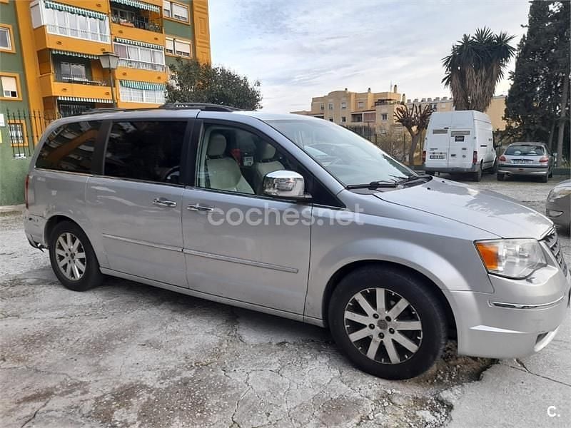 Usado Chrysler Grand Voyager Limited 163 CV (119 kW) 2008 Gris / plata Monovolumen