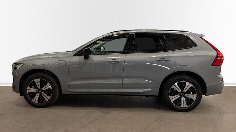 Usado Volvo XC60 Plus 350 CV (257 kW) 2025 Gris SUV
