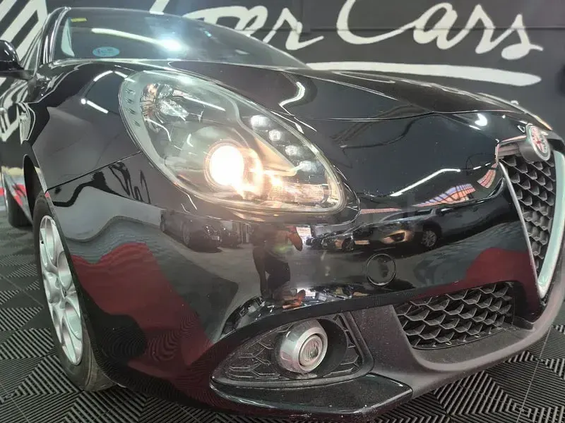 Usado Alfa Romeo Giulietta Super 150 CV (110 kW) 2016 Negro Utilitario