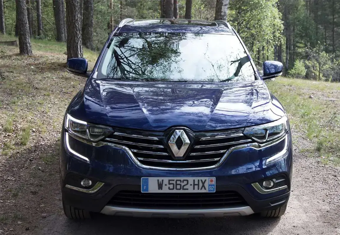 Usado Renault Koleos Zen 131 CV (96 kW) 2018 Blanco SUV