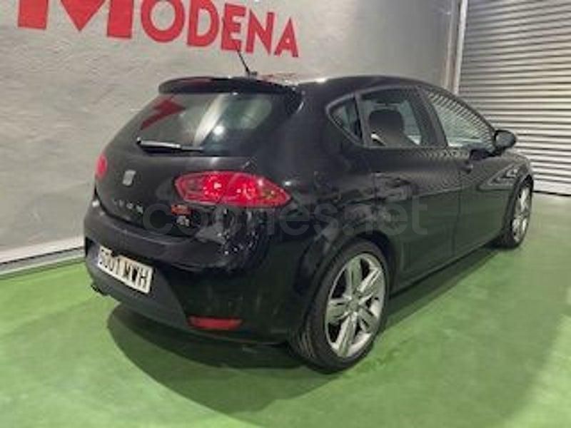 Usado Seat Leon FR 170 CV (125 kW) 2012 Negro Berlina