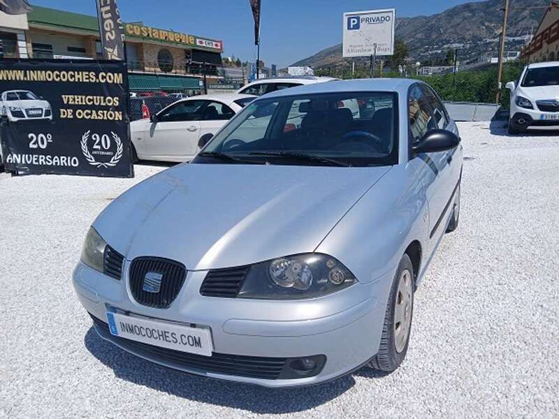 Gris Usado 2003 Seat Ibiza Stella Utilitario | 3999 € (Un poco caro) - Imagen 1/4