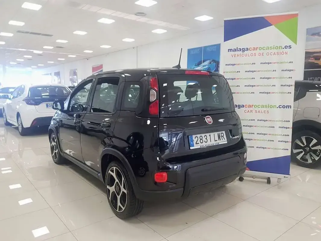 Usado Fiat Panda Sport 69 CV (50 kW) 2022 Negro Utilitario
