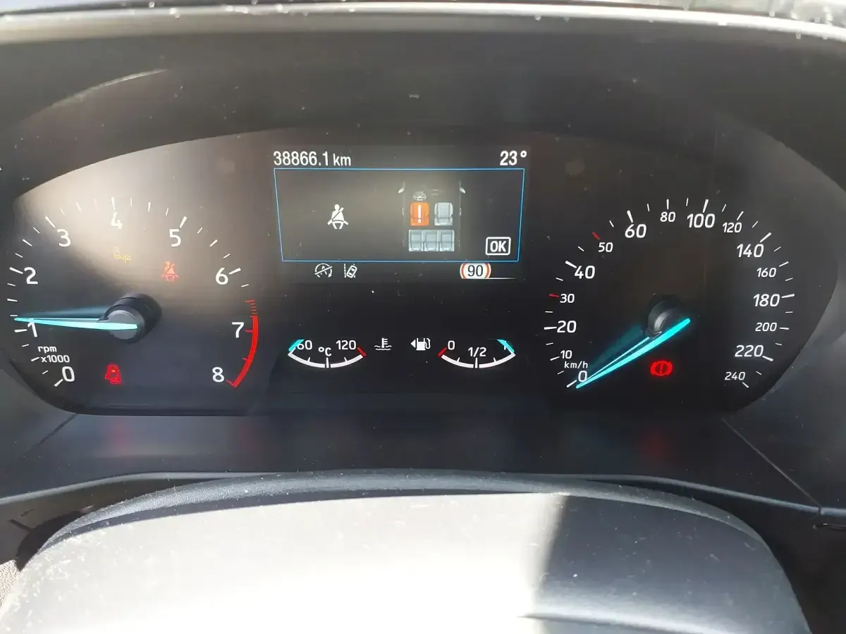 Usado Ford Focus ST-Line 125 CV (91 kW) 2024 Negro Utilitario