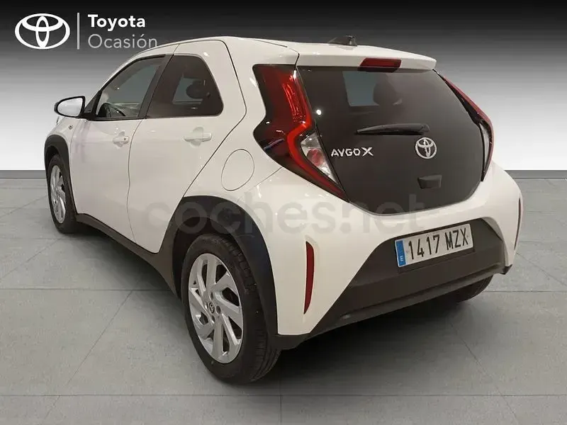 Usado Toyota Aygo X 72 CV (52 kW) 2025 Blanco SUV