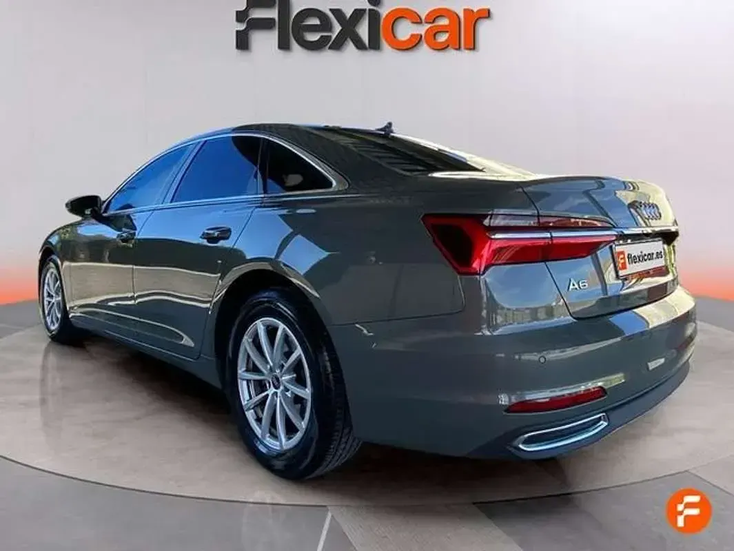 Usado Audi A6 204 CV (150 kW) 2023 Gris Berlina