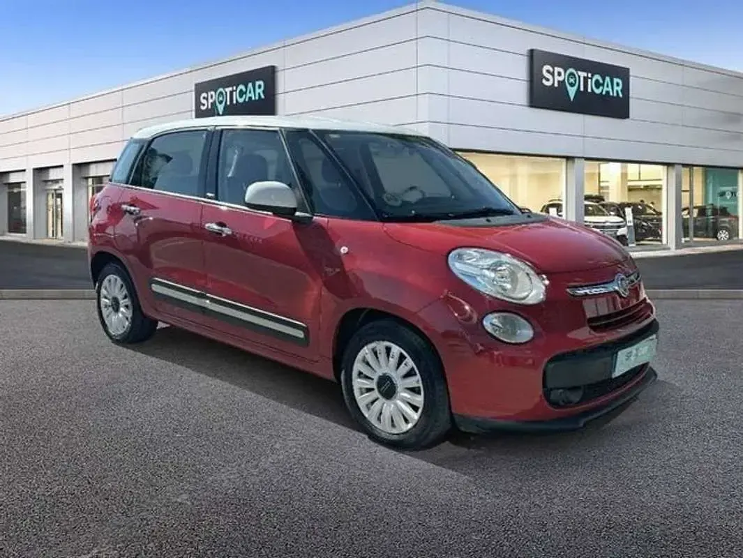 Usado Fiat 500L Living 105 CV (77 kW) 2014 Rojo Monovolumen