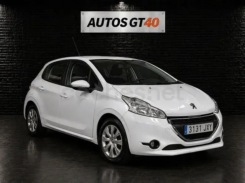 Usado Peugeot 208 Access 75 CV (55 kW) 2017 Blanco Utilitario