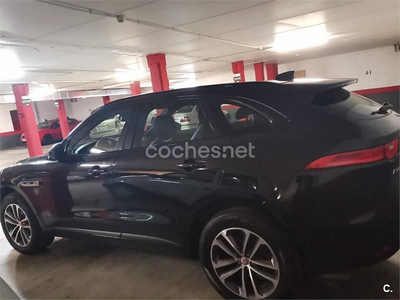 Usado Jaguar F-Pace R-Sport 180 CV (132 kW) 2016 Negro SUV