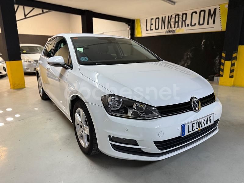 Blanco Usado 2016 VW Golf VII Advance Berlina | 10.900 € (Precio justo) - Imagen 1/4