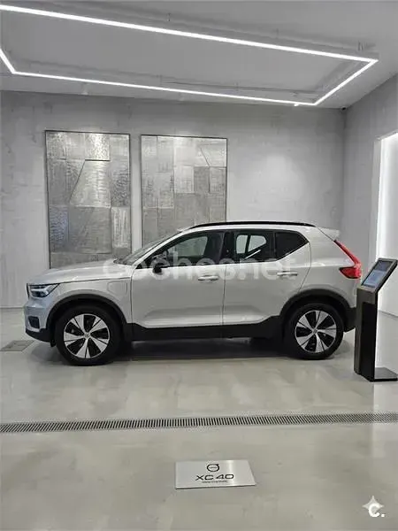 Usado Volvo XC40 Plus 262 CV (192 kW) 2022 Blanco SUV