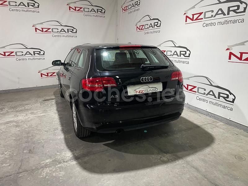 Usado Audi A3 Ambiente 105 CV (77 kW) 2011 Negro Berlina