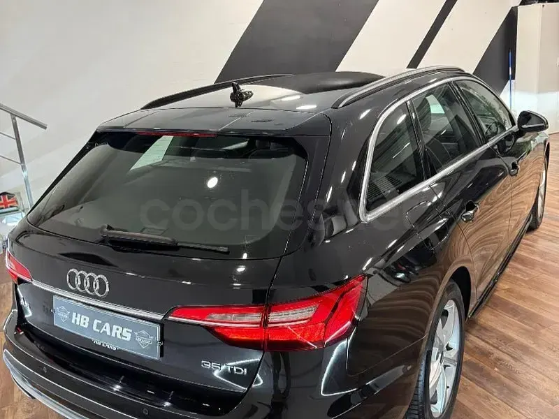 Usado Audi A4 Advanced Plus 163 CV (119 kW) 2021 Negro Familiar