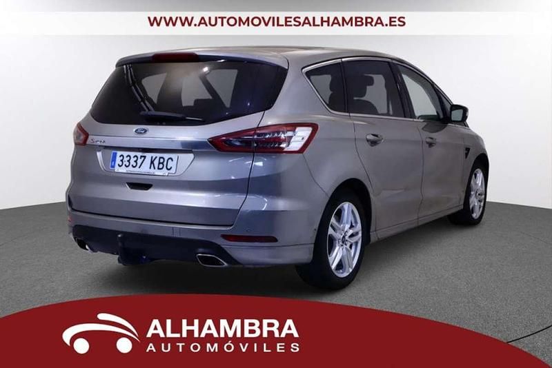 Usado Ford S-MAX Titanium 179 CV (131 kW) 2017 Monovolumen