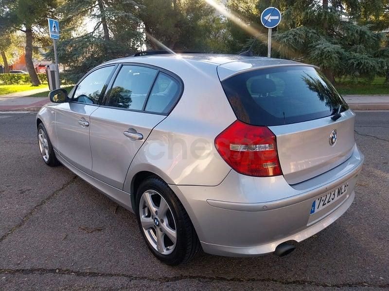Usado BMW 120 170 CV (125 kW) 2011 Gris / plata Utilitario