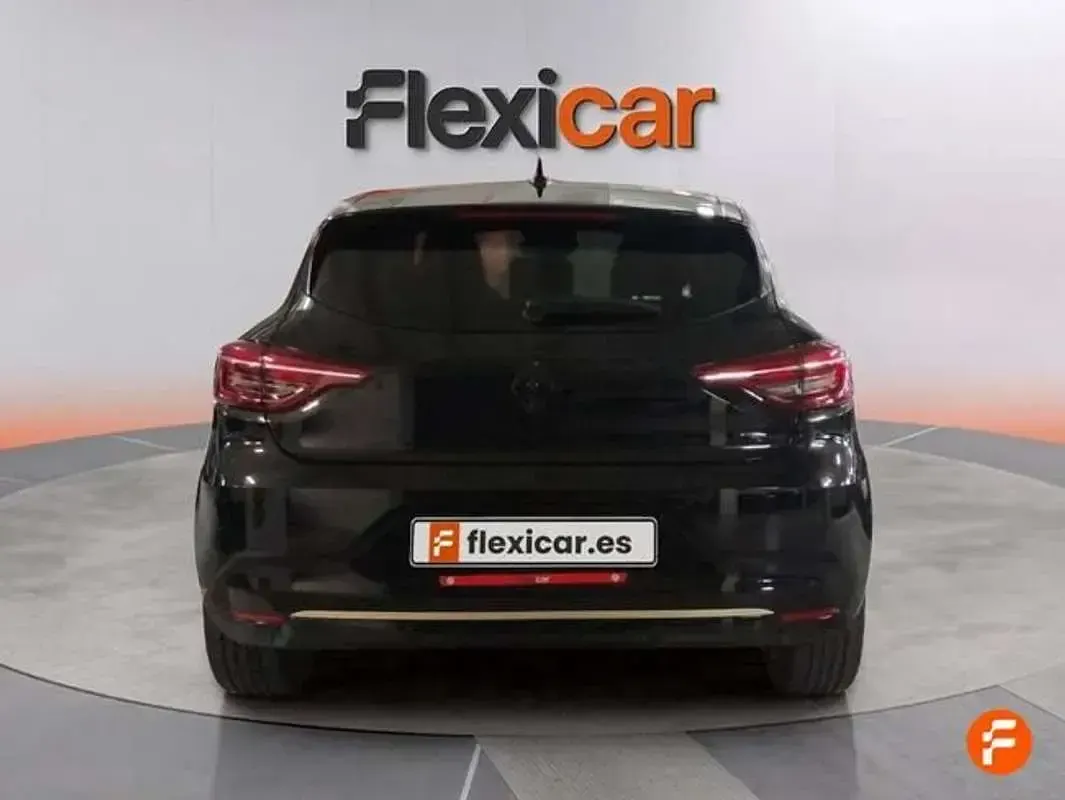 Usado Renault Clio 140 CV (102 kW) 2023 Negro Utilitario
