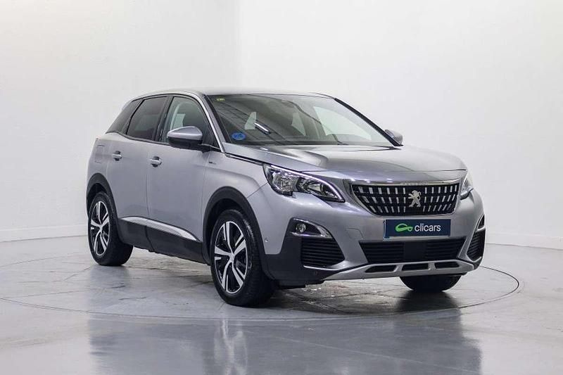 Usado Peugeot 3008 Allure 179 CV (131 kW) 2020 Gris SUV