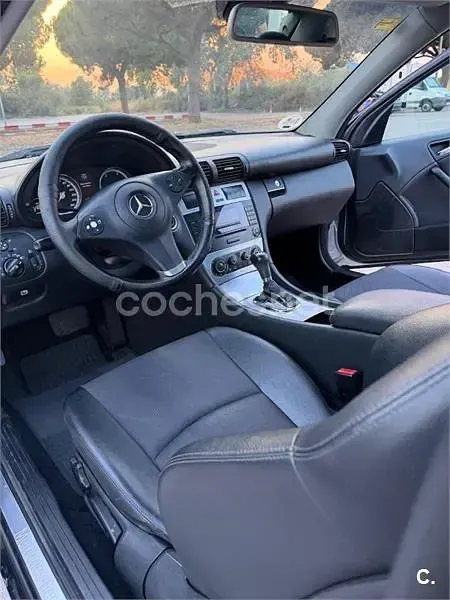 Usado Mercedes CLC220 150 CV (110 kW) 2009 Gris / plata Coupe