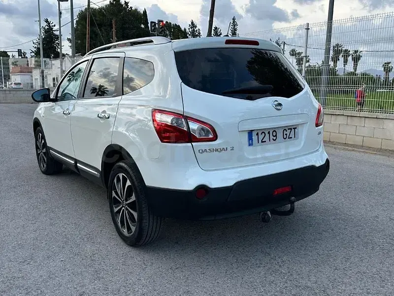 Usado Nissan Qashqai +2 Tekna 150 CV (110 kW) 2010 Blanco SUV
