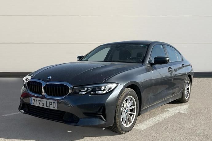 Usado BMW 318 151 CV (111 kW) 2021 Negro Berlina