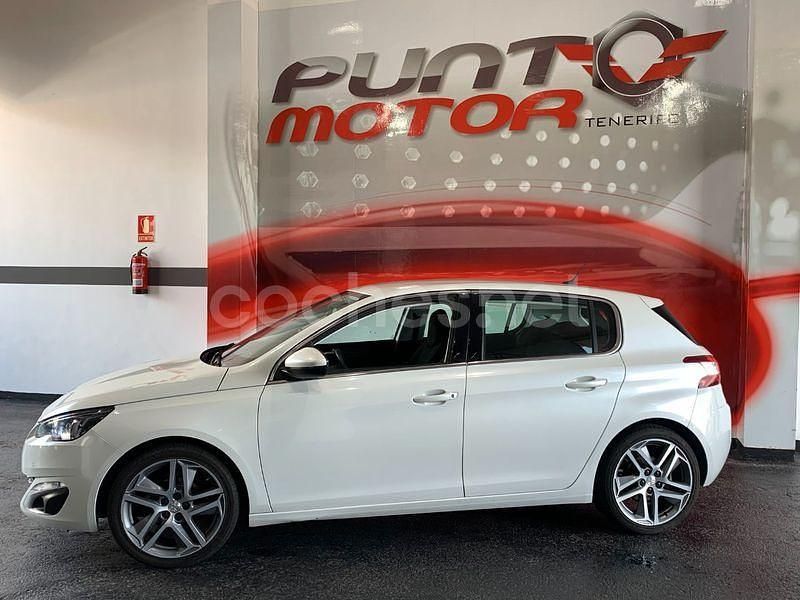 Usado Peugeot 308 Access 110 CV (80 kW) 2017 Blanco Berlina