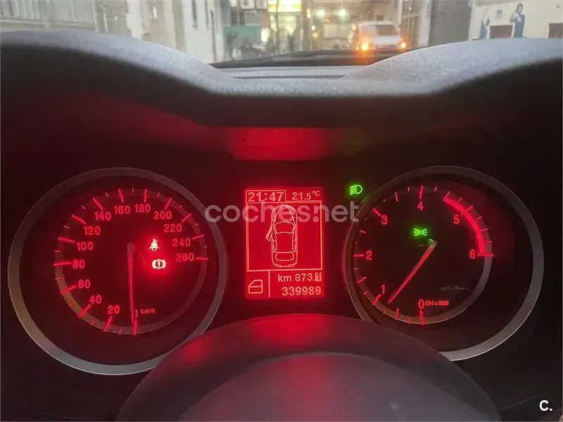 Usado Alfa Romeo 159 Distinctive 150 CV (110 kW) 2007 Marrón Berlina