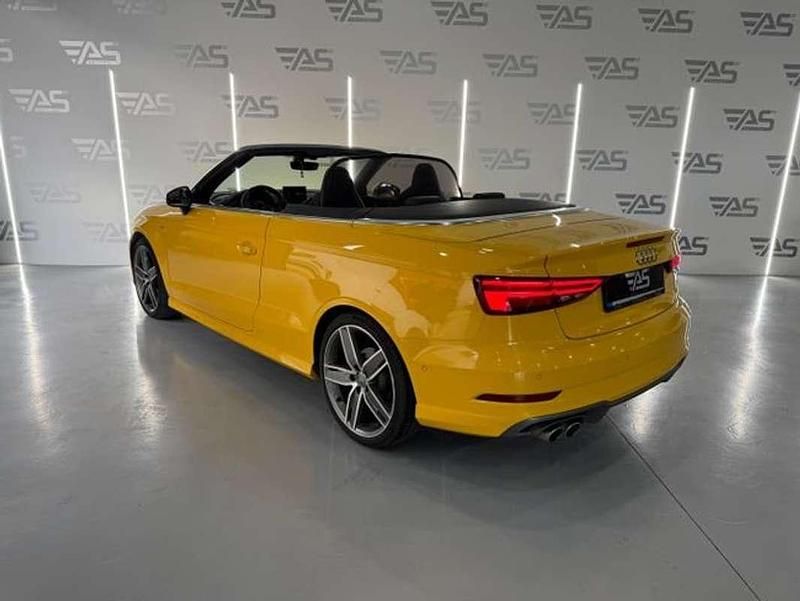 Usado Audi A3 Cabriolet Design 150 CV (110 kW) 2017 Amarillo Descapotable