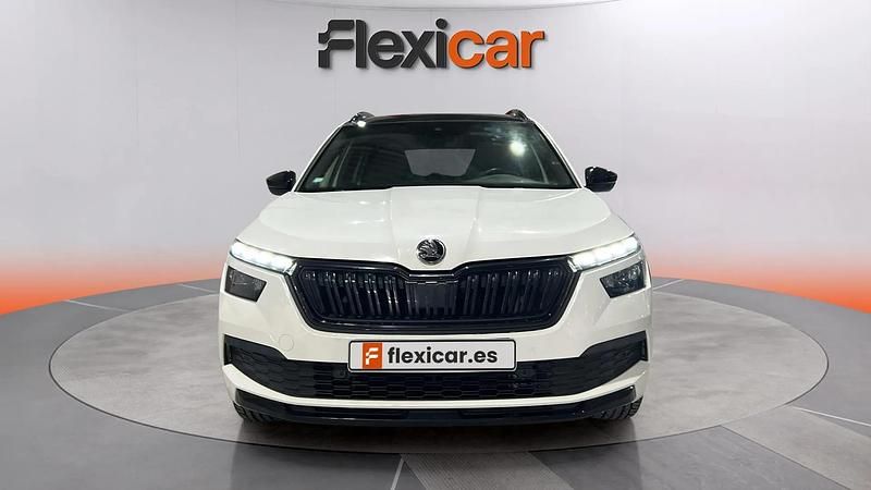 Usado Skoda Kamiq Monte Carlo 110 CV (80 kW) 2022 Blanco SUV