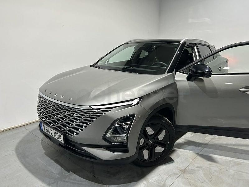 Usado Omoda 5 147 CV (108 kW) 2025 Gris / plata SUV