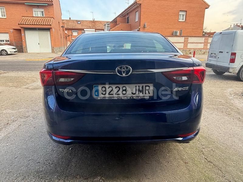 Usado Toyota Avensis Advance 143 CV (105 kW) 2016 Azul Berlina