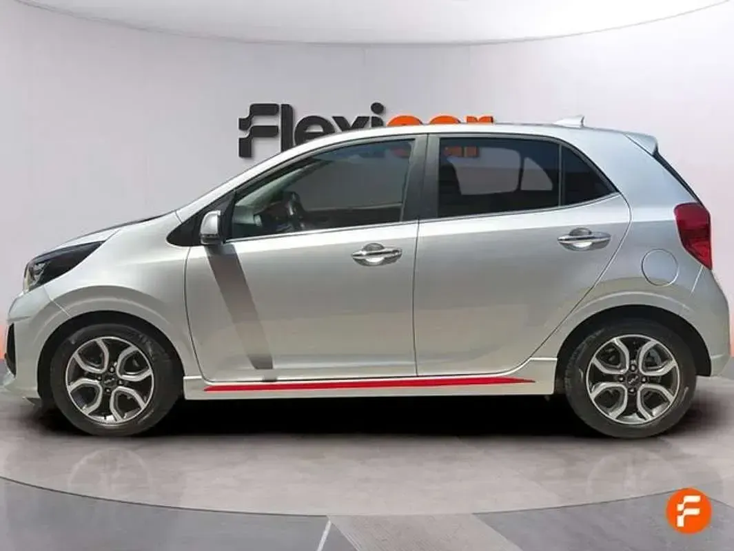 Usado Kia Picanto GT-Line 67 CV (49 kW) 2022 Gris Utilitario