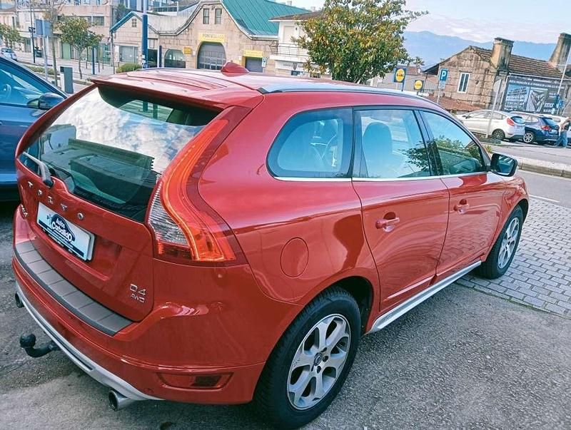 Usado Volvo XC60 R-Design 163 CV (119 kW) 2012 Rojo SUV