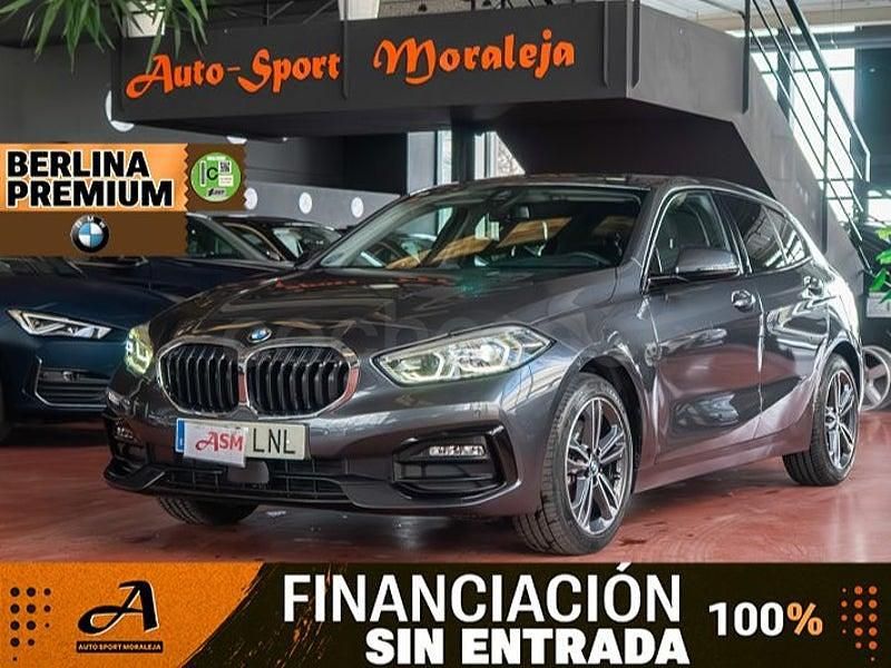 Usado BMW 116 Sport Line 116 CV (85 kW) 2021 Gris / plata Utilitario