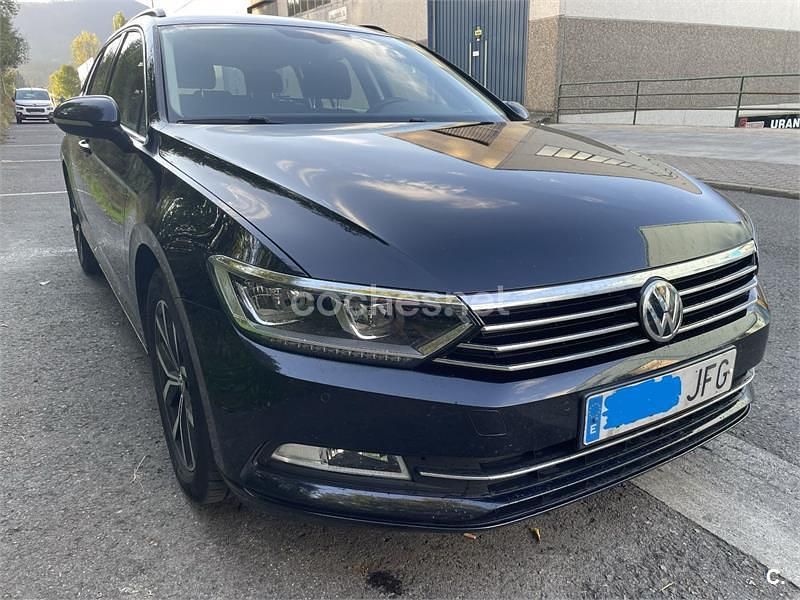 Usado VW Passat Advance 120 CV (88 kW) 2015 Negro Familiar