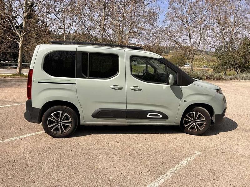 Usado Citroën Berlingo Shine 131 CV (96 kW) 2019 Azul Monovolumen