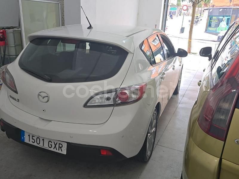 Usado Mazda 3 Sportive 150 CV (110 kW) 2010 Blanco Berlina