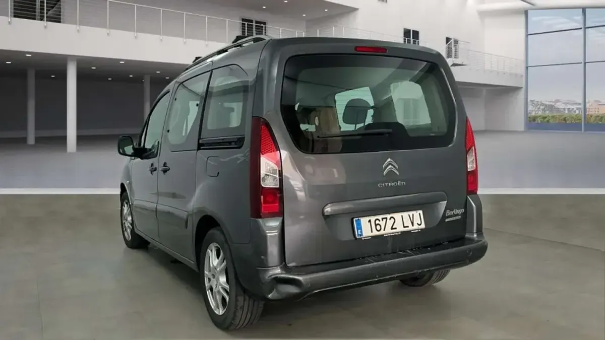 Usado Citroën Berlingo Seduction 114 CV (83 kW) 2015 Gris Monovolumen