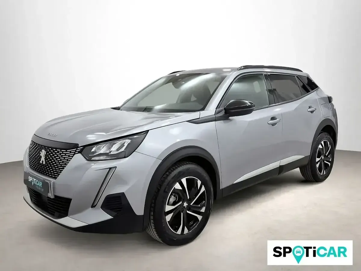 Usado Peugeot 2008 Allure 101 CV (74 kW) 2023 Gris SUV