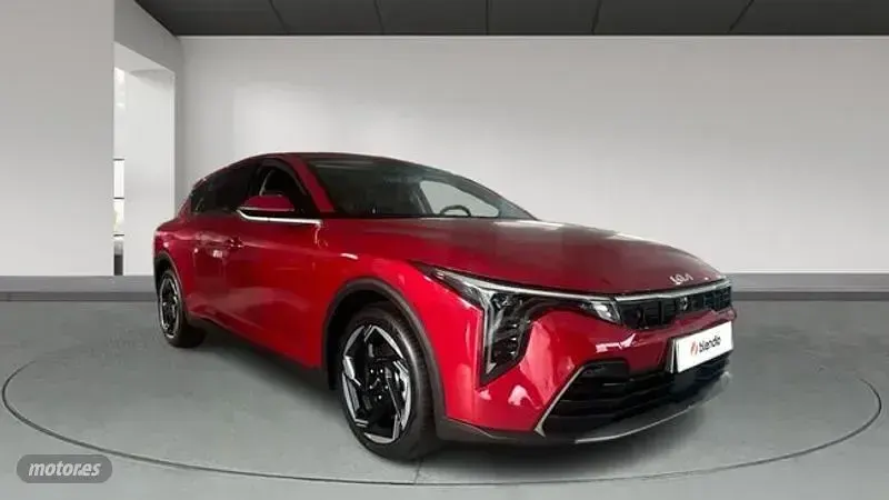 Usado Kia K4 115 CV (84 kW) 2026 Rojo