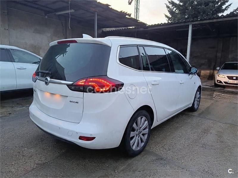 Usado Opel Zafira Tourer Expression 120 CV (88 kW) 2016 Blanco Monovolumen