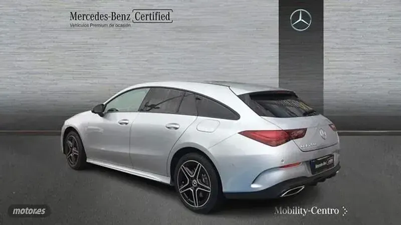 Usado Mercedes CLA250e 217 CV (159 kW) 2025 Plateado Coupe