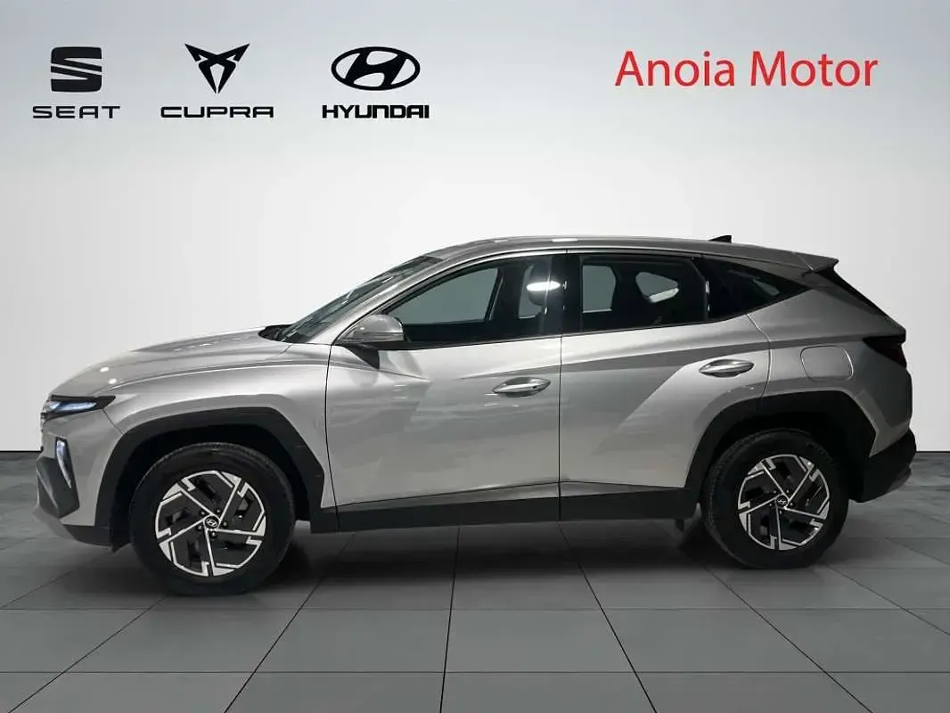 Usado Hyundai Tucson 215 CV (158 kW) 2025 Plateado SUV