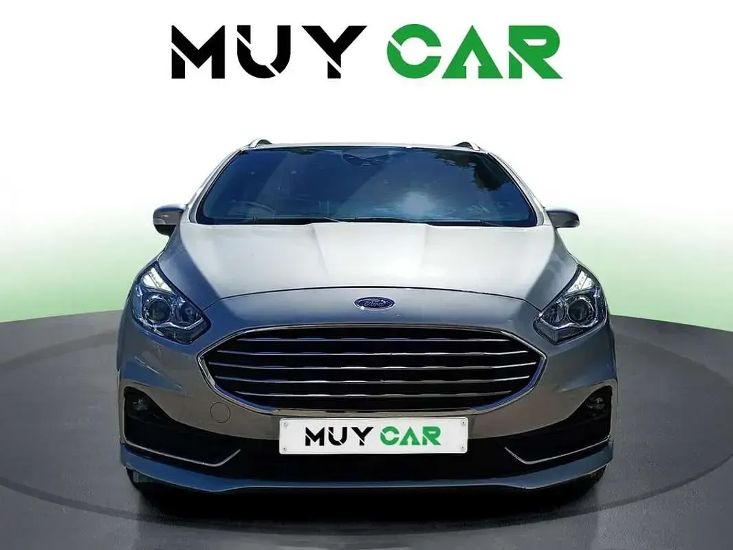 Usado Ford S-MAX Titanium 150 CV (110 kW) 2022 Gris Monovolumen