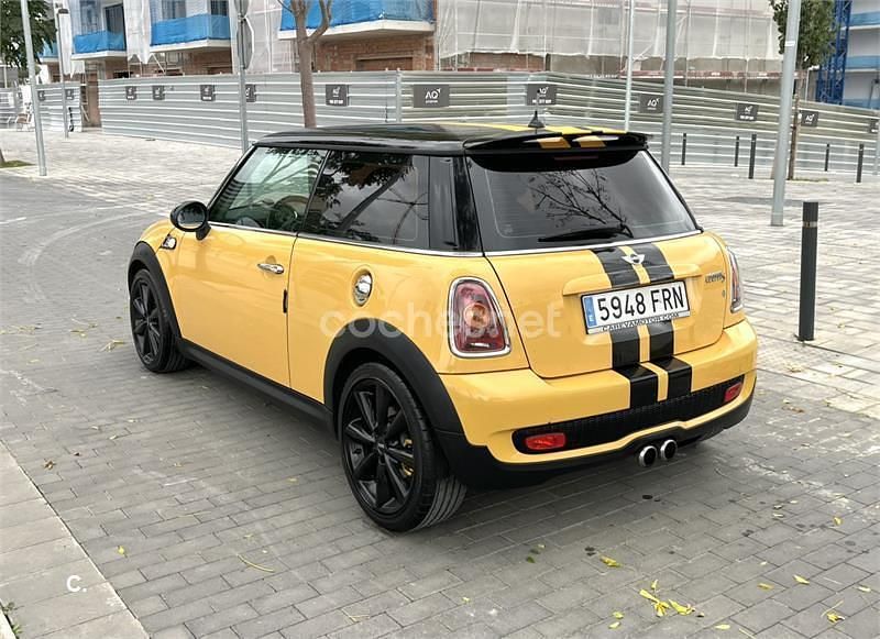 Usado Mini Cooper S 170 CV (125 kW) 2007 Amarillo Utilitario