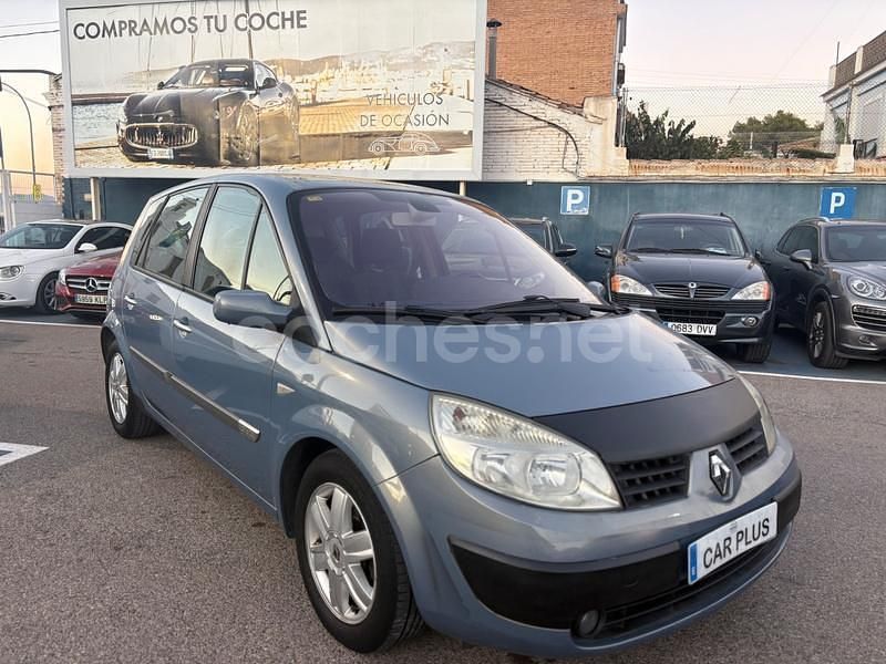 Gris / plata Usado 2006 Renault Scénic II Dynamique Monovolumen | 3490 € (Precio justo) - Imagen 1/4