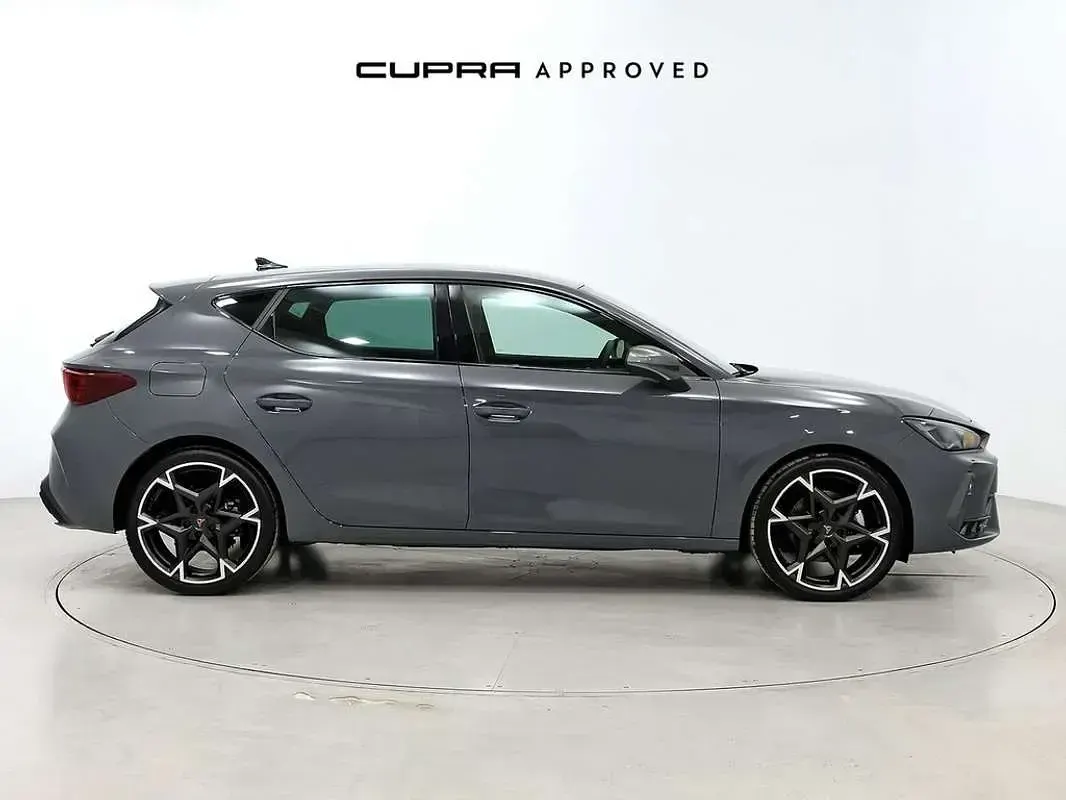 Usado Cupra Leon 150 HP (110 kW) 2024 Cinzento Citadino